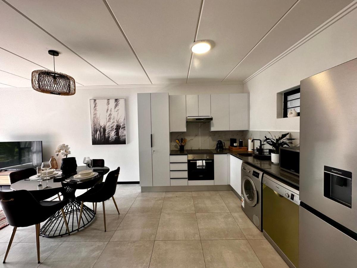 Stylish Executive Apartment With Power Backup Joanesburgo Exterior foto