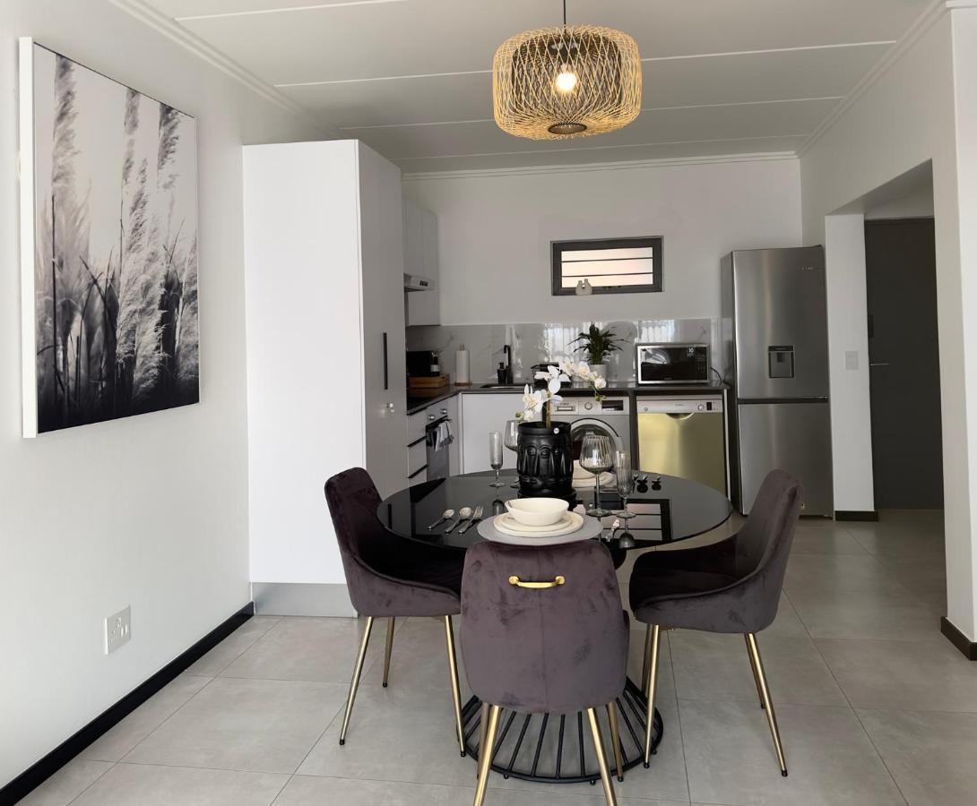 Stylish Executive Apartment With Power Backup Joanesburgo Exterior foto