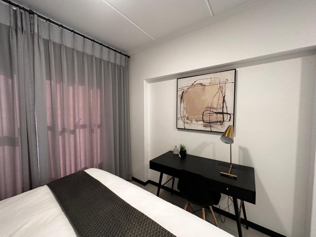 Stylish Executive Apartment With Power Backup Joanesburgo Exterior foto