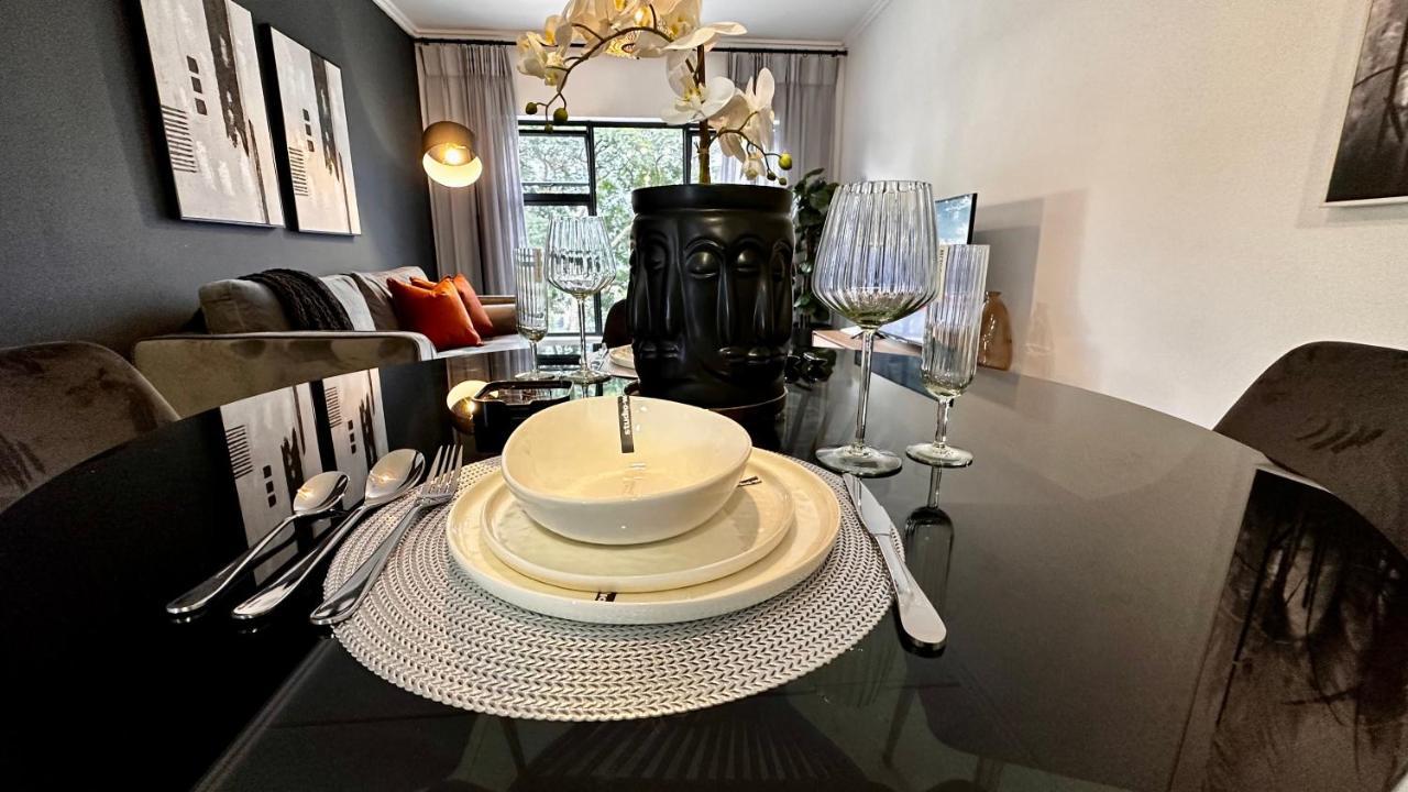 Stylish Executive Apartment With Power Backup Joanesburgo Exterior foto