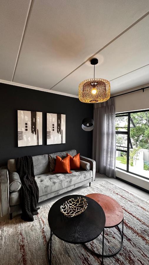 Stylish Executive Apartment With Power Backup Joanesburgo Exterior foto