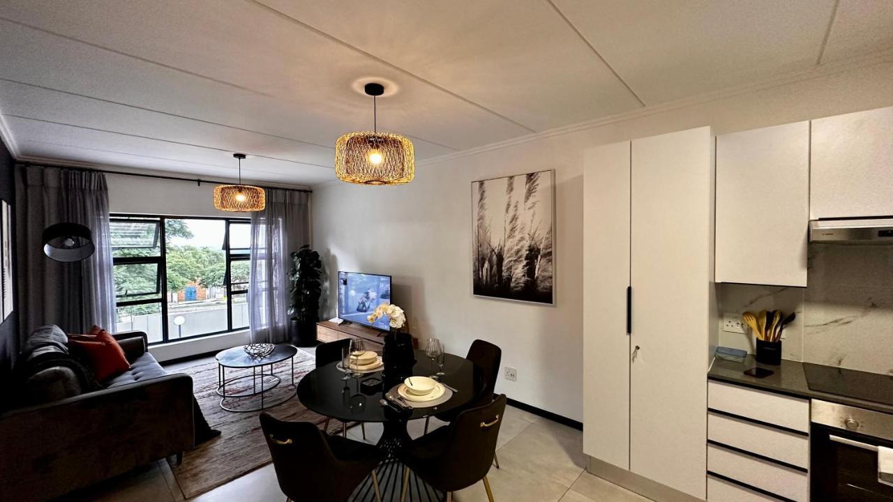 Stylish Executive Apartment With Power Backup Joanesburgo Exterior foto